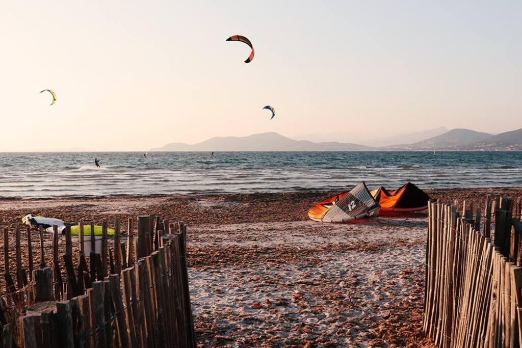 Studio Hyeres Port Et Iles D'Or. Екстериор снимка