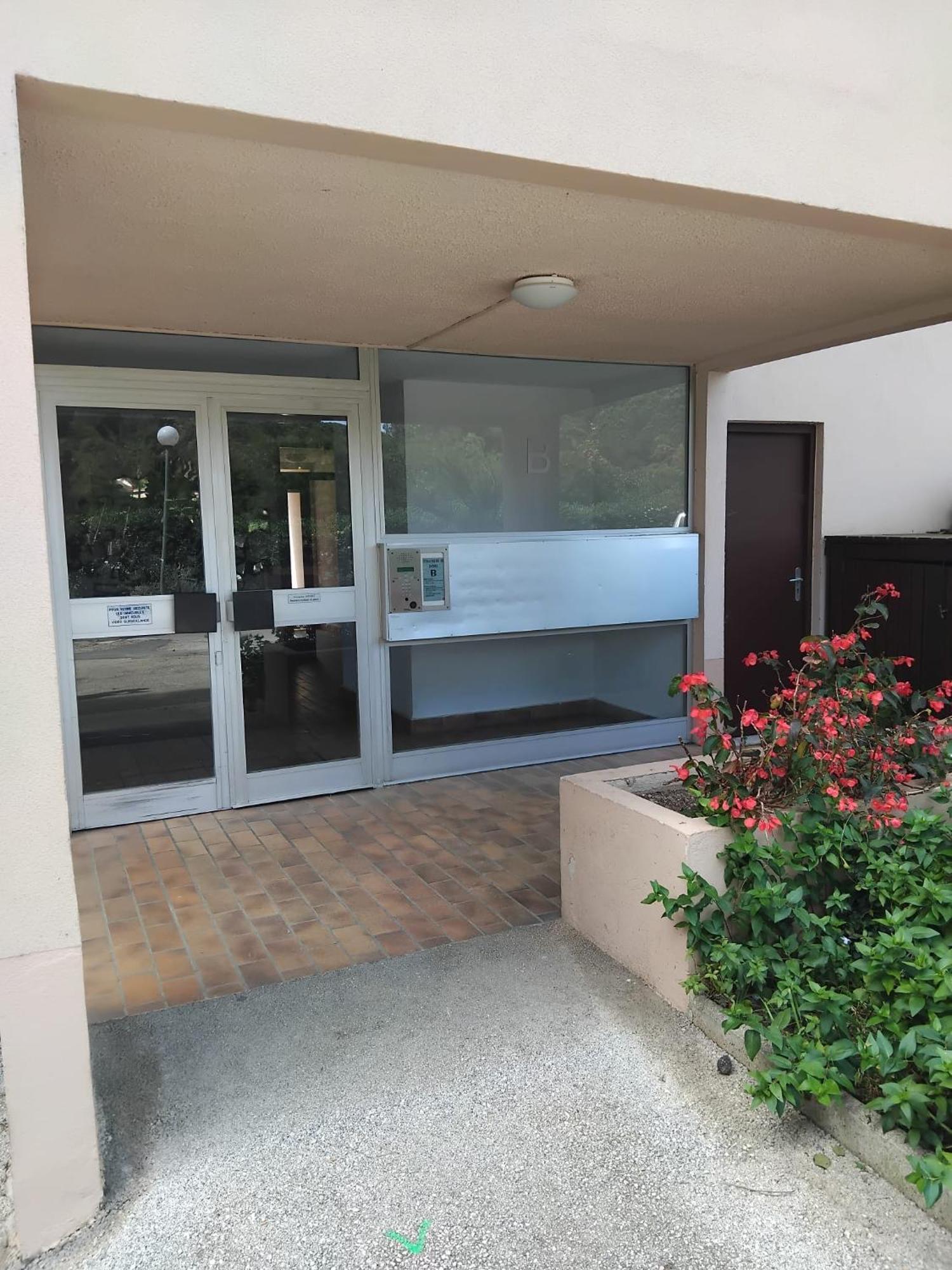 Studio Hyeres Port Et Iles D'Or. Екстериор снимка